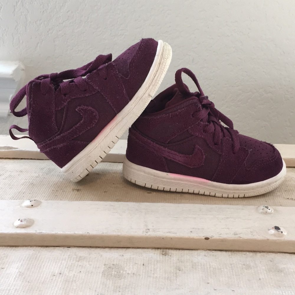 Nike Air Jordan Boy’s Size 5 Toddler, Dark Purple